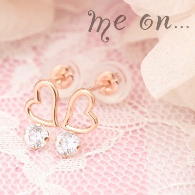 me on... K10ピンクゴールド天使の羽のようなオープンハートキュービックジルコニアピアス