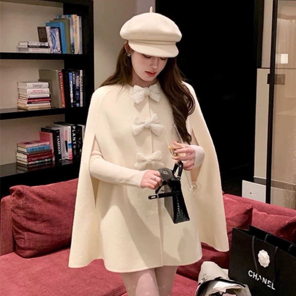【上品パールリボン×ケープコート】 ケープコート レディース 秋冬 アウター レディース フォーマル デート服 可愛い ショート丈 ポンチョ風コート ジャケット 体型カバー 上品 エレガント おしゃれ