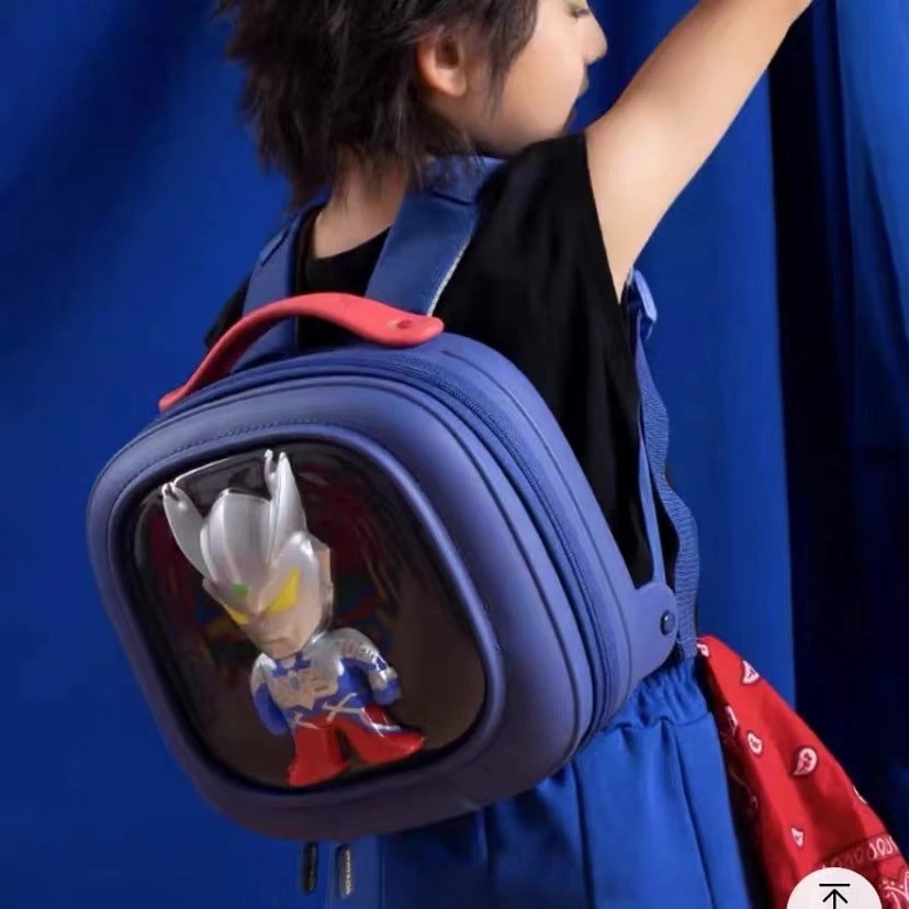 入学式にプレゼントランドセル 男の子 女の子 幼稚園ランドセルウルトラマン男の赤ちゃん3-10歳女の子キャラクターかわいい子供リュックサック 通学 通園 遠足 軽量