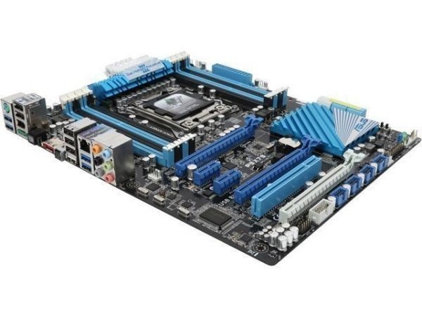 ASUS P9X79 LGA 2011 Intel X79 SATA 6Gb/s USB 3.0 ATX Intel Motherboard 13,855円