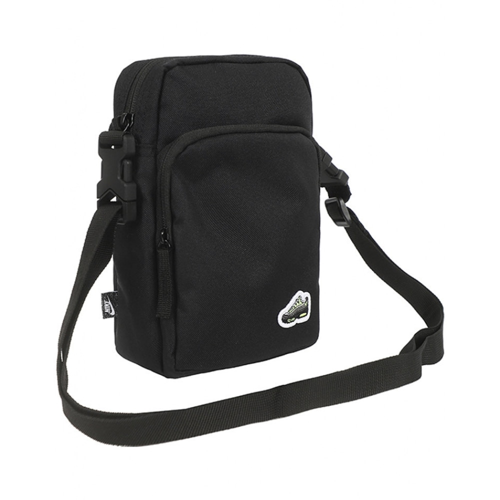 ナイキクロスボディバッグエアマックス 95 ヘリテージクロスボディバッグ 6,111円