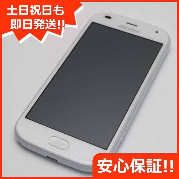 Qoo10] 超美品 F-42A らくらくスマートフォ