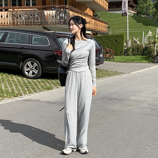 シャーリングトップスワイドパンツセットアップ st2690