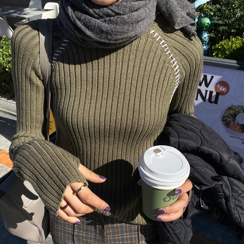 レディース トップス ニット プルオーバー 長袖 クルーネック スリム 細身 ストレート Iライン ポケット 前開き ボタン かわいい 大人可愛い カジュアル おしゃれ レトロ こなれ感 ラフ 個性的