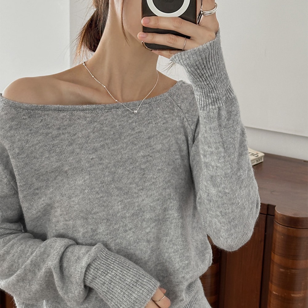 ルミアオフショルダーニット