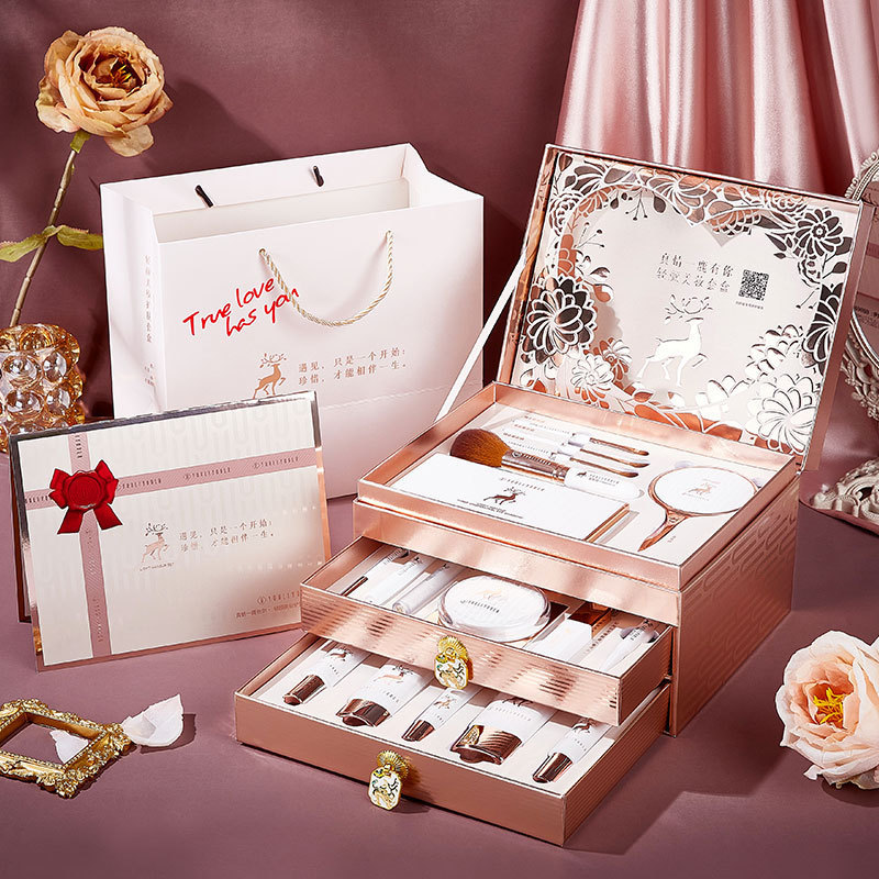 2024年コスメ福袋プレゼントコスメセットバレンタインギフトクリームアイシャドウリップリキッドアイライナーマスカラ