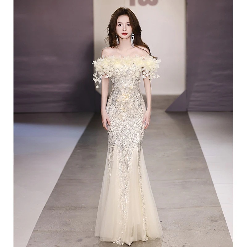 ウェディングドレス 白 結婚式 花嫁 サイズオーダーメイド可能 成人式 お呼ばれ ウェディング 演奏会 二次会 パーティードレス 前撮り ワンピース ロングドレス 02