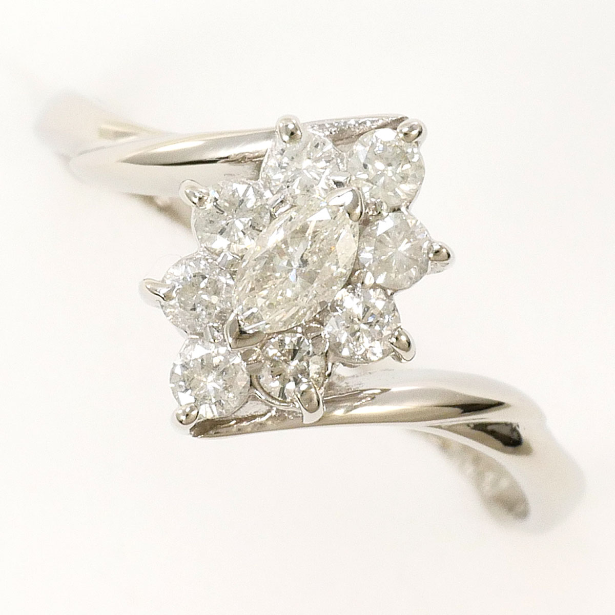 PT900 プラチナ リング・指輪 7号 ダイヤモンド 0.31 ct 総重量約2.4g 中古