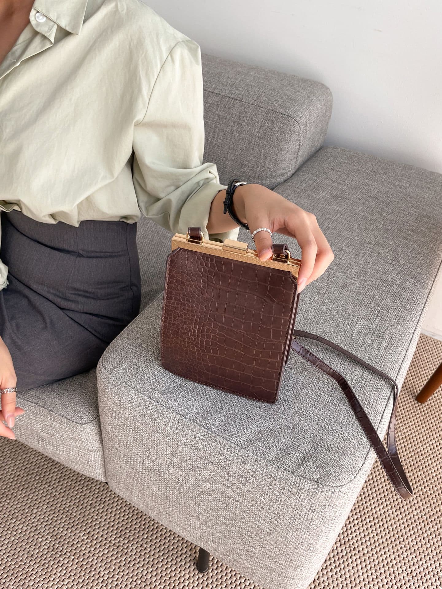 韓国 [WWW] ミニクロスバック