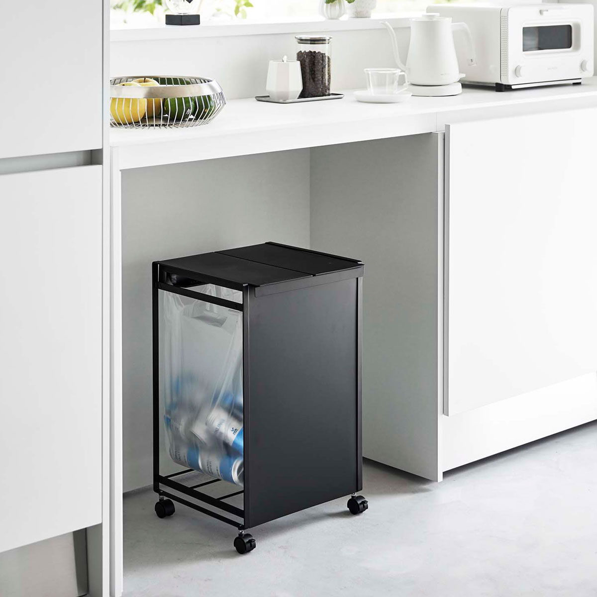 分別ゴミ箱 山崎実業 TOWER タワー 蓋付き目隠し分別ダストワゴン 2分別 ブラック