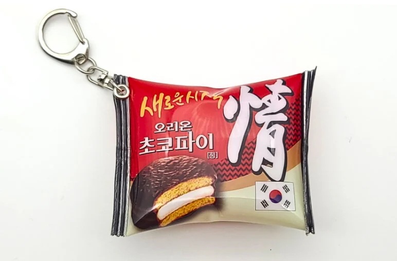 Qoo10] 【韓国お土産】人気食品キーホルダー韓国ラ : ペットインテリア