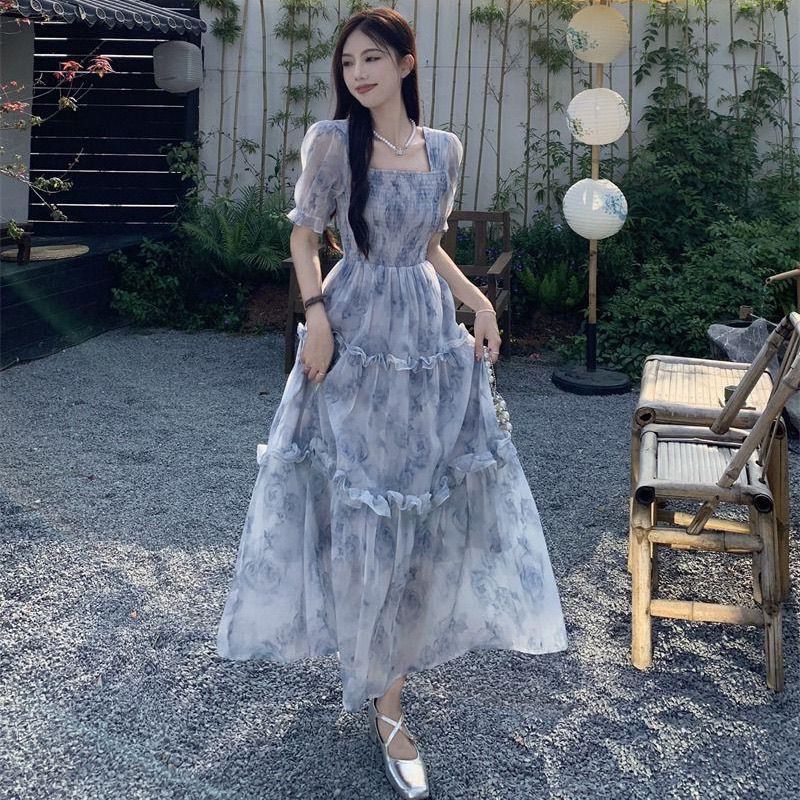 女性のためのレトロスクエアネック花柄ドレス24スーパーフェアリースタイルウエスト痩身菌ロングスカート