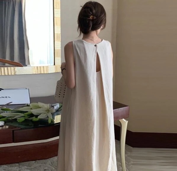ゆったりとやせて見えるロングワンピースフレンチシックノースリーブタンクトップワンピース女夏の新作高級感冷淡風ロングスカート キャミワンピ