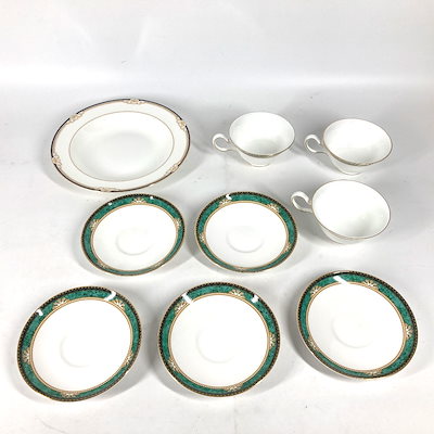 和食器　黒漆　松葉蒔絵　柿合　折曲重箱　5点　C　8625A 和食器 黒漆 松葉蒔絵 柿合 折曲重箱 5点 C 8625A 和食器 黒漆 松葉