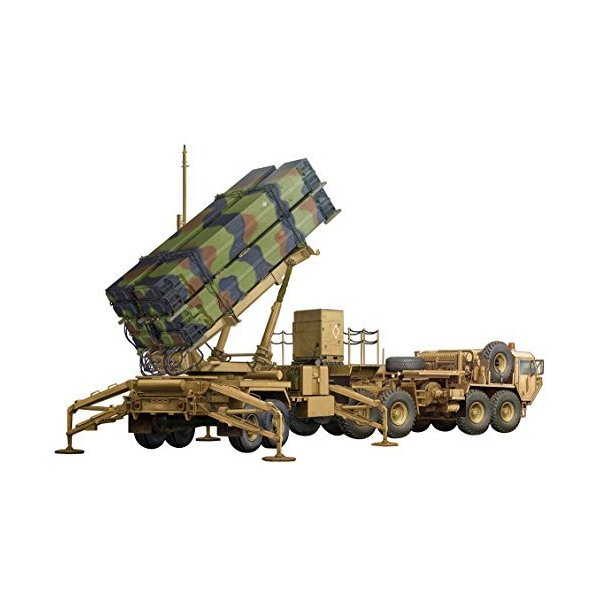Trumpeter 01037Model Kit M983HEMTT and M901LAUNCHING Station Omim 104F Patriot Sam System (Pac) 26,780円
