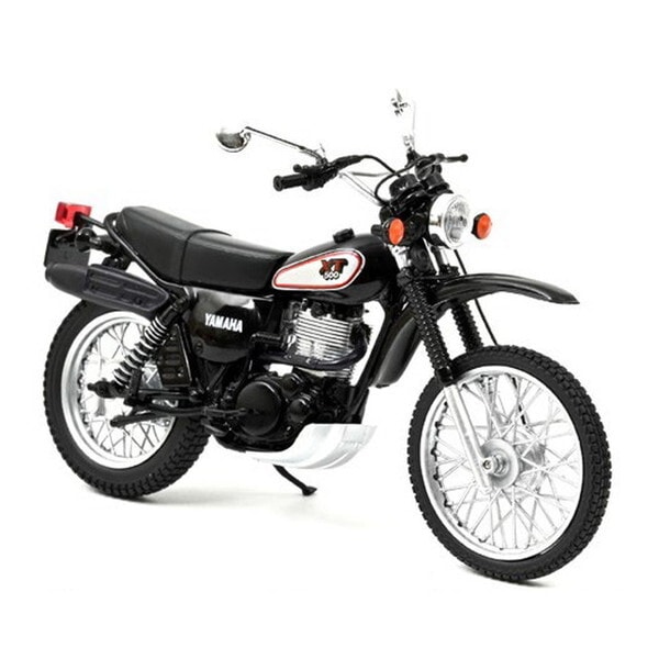 ヤマハ XT500 1988 ブラック/シルバー 182045 1/18 ミニカー