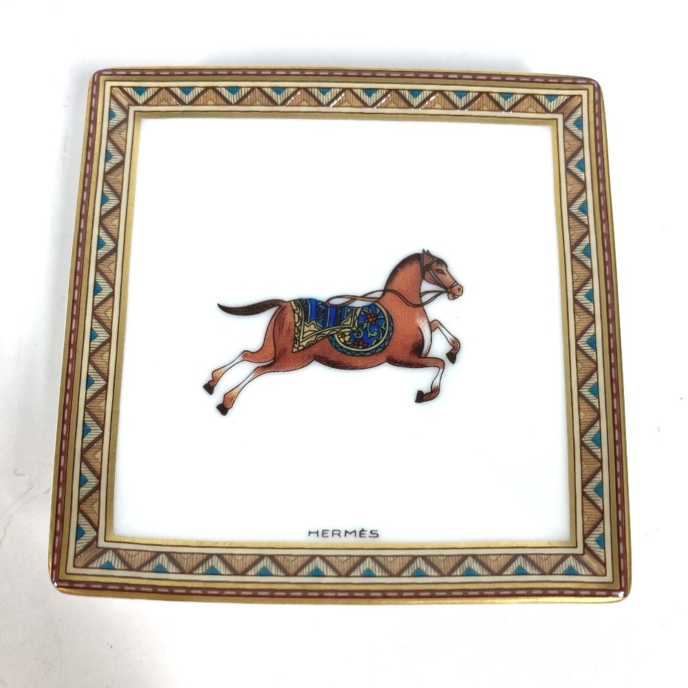 お皿 シュバルドリアン スクエア 馬 小皿 インテリア ミニプレート 陶器 ホワイト