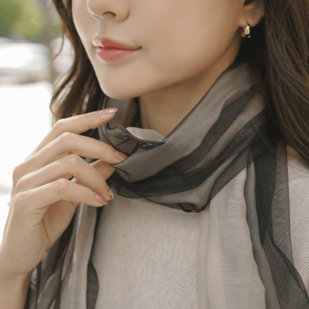 クリック＆ファニーペロンテンセルスカーフ