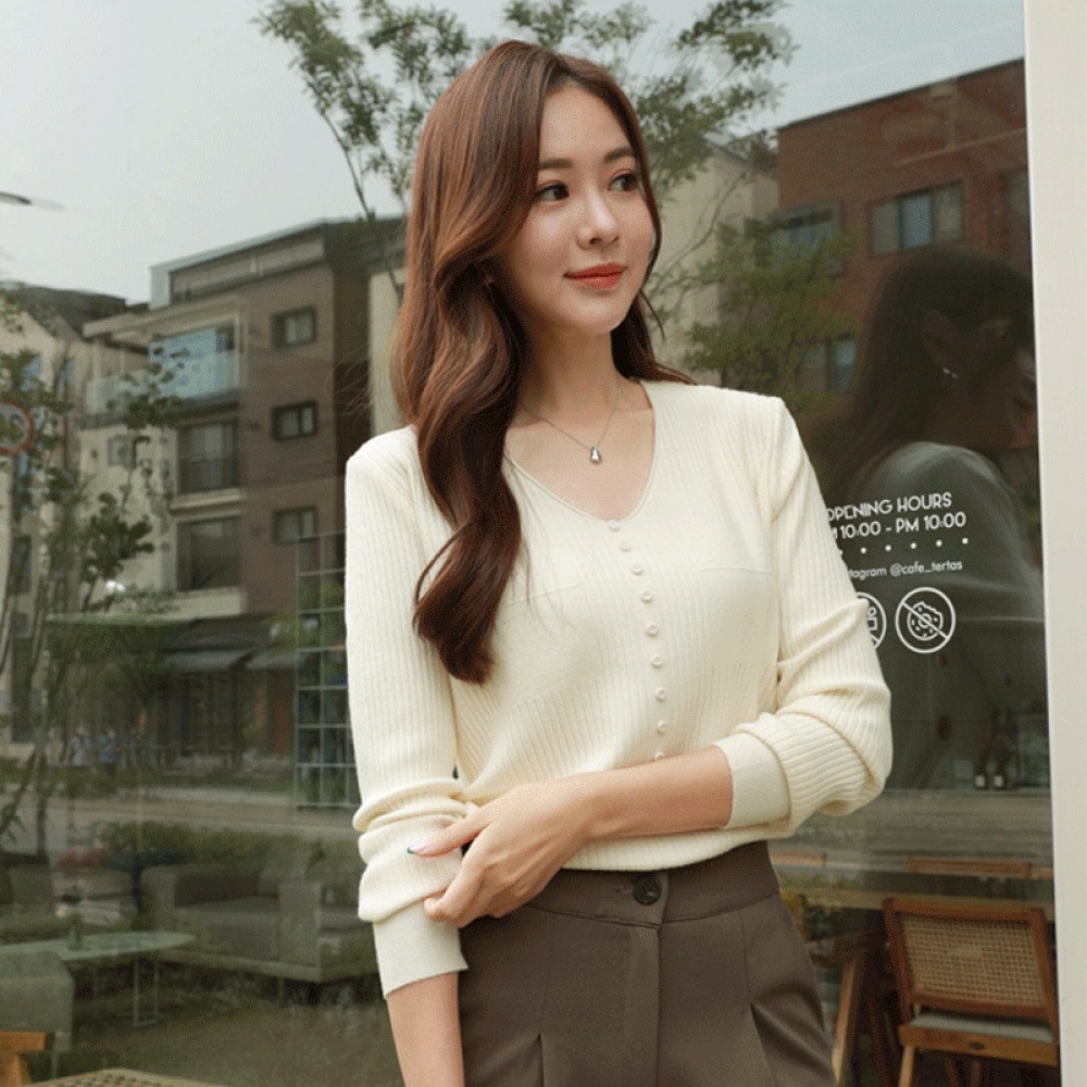 クリック＆ファニーニュー＆トイボタンビスコースニット