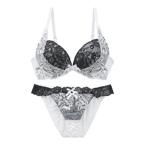 826 ブラ ショーツ C70 紫 Chica Hurra パープル C70 レディース