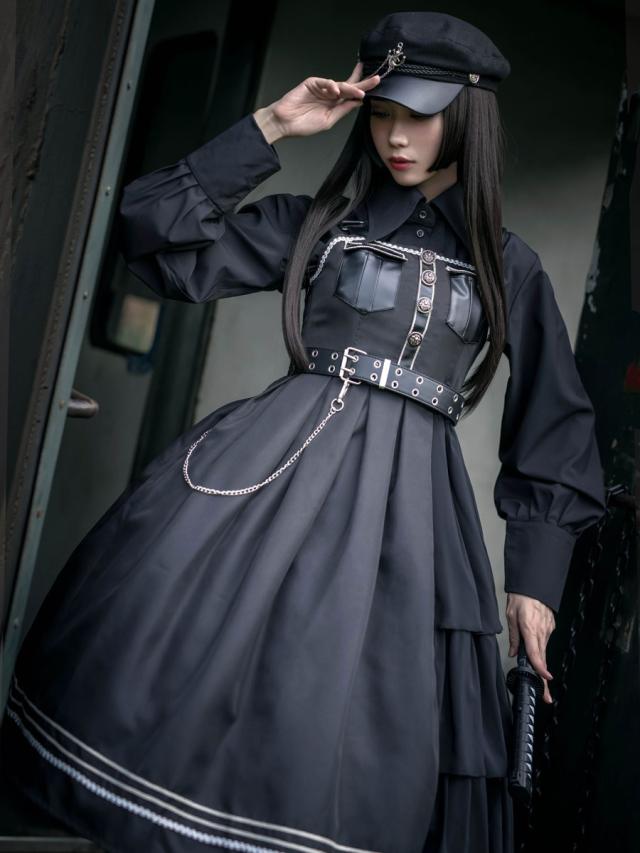 【新品開催 】ゴシックロリータJSKドレスミリタリースタイルブラックPUチェーンドレスゴシックロリータジャンパースカート