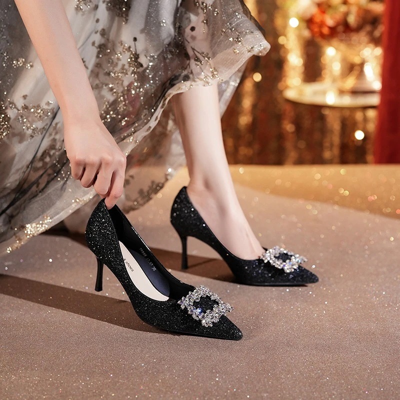 2025新作 パンプス レディース ポインテッドトゥ 歩きやすい7.5cmピンヒール 痛くない 走れる 白 オフィスシューズ スリッポン 疲れない パンプス準備したいレイング