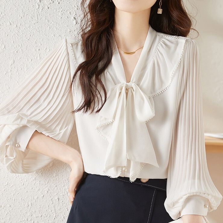 トップス レディース シャツ ブラウス プルオーバー 白シャツ 白トップス 長袖 ボリューム袖 Vネック 襟なし ビッグリボン リボン 透け感 薄手 かわいい 大人可愛い 上品 きれいめ シンプル 5,681円