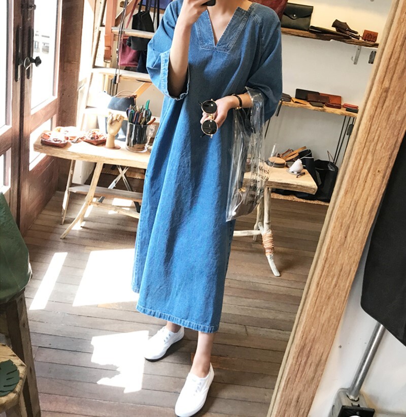ワンピース デニムワンピース ミモレ丈 ロング丈 袖あり 7分袖 七分袖 Vネック 襟なし キーネック ストレート ワイド デニム 大人可愛い シンプル カジュアル おしゃれ お洒落 大人女子