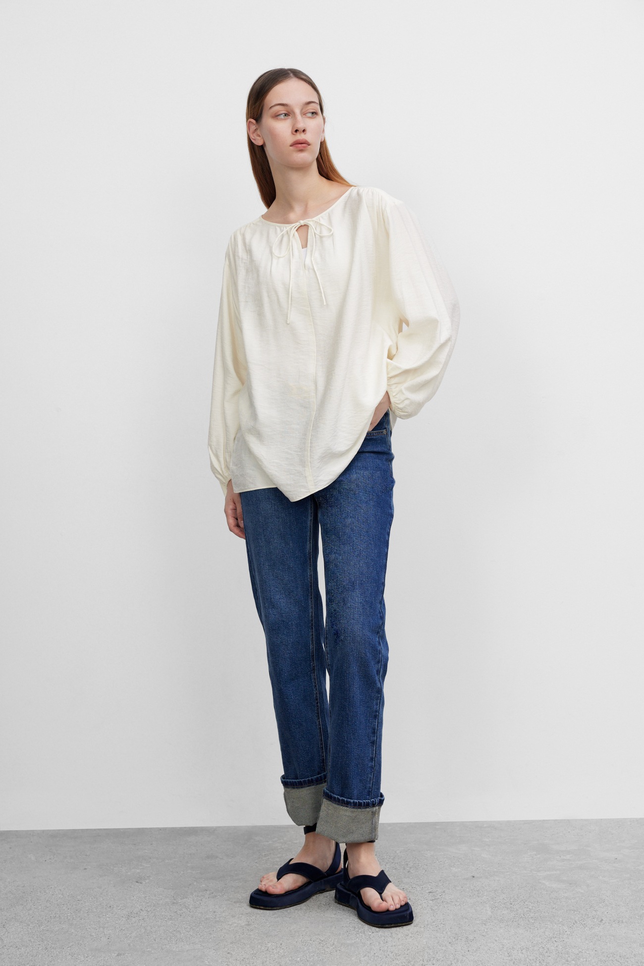 レディース カジュアル ゆったり 長袖 ブラウス ガーリー リボン付き ゆるふわ ホワイト XS S M L トップス Tシャツ シャツ ニットソー 袖あり 長袖 かわいい 大人可愛い きれいめ