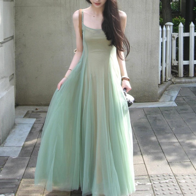 逃亡者プリンセスドレス純情セクシーサスペンダードレスデザイン雰囲気メッシュロングスカート