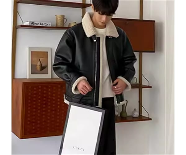 メンズ 男性用 ジャケット アウター 上着 レザージャケット ミドル丈 ファスナー ポケット ファー 厚手 ベルベット かわいい シンプル カジュアル 上品 おしゃれ かっこいい クール エレガント