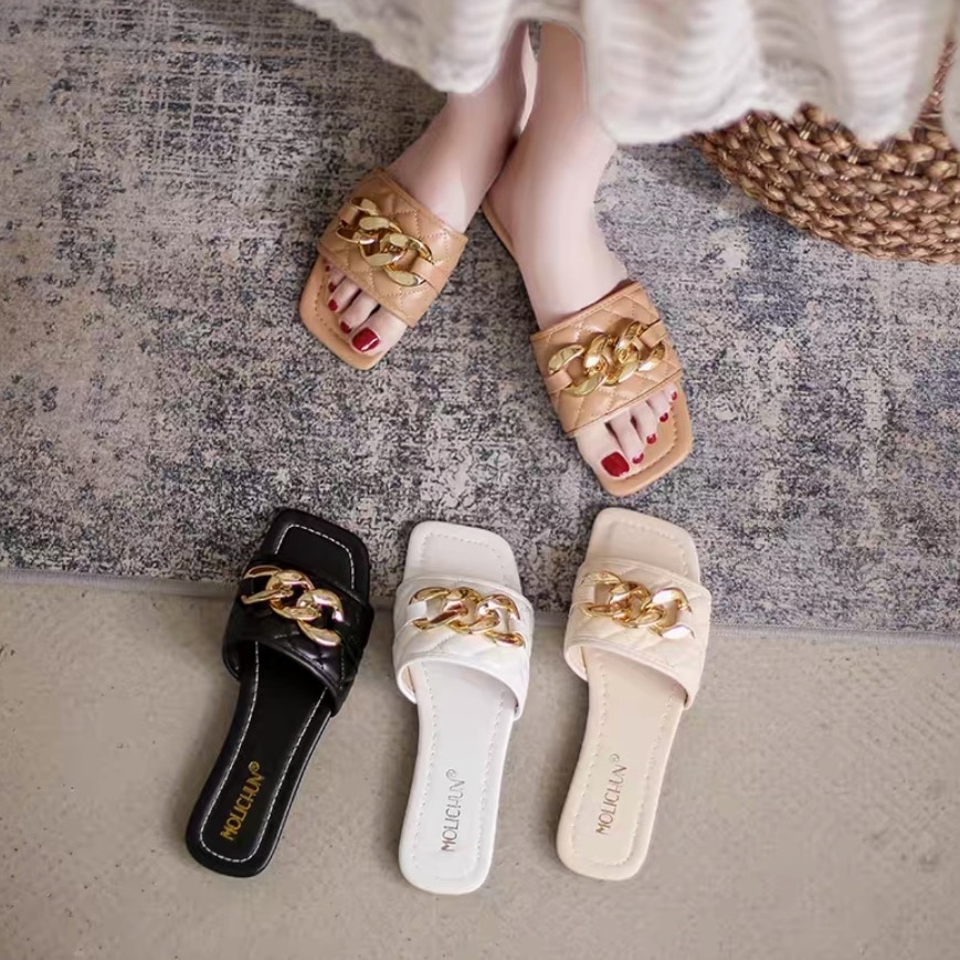 レディース サンダル ミュール ぺたんこシューズ フラット ぺたんこ バックル チェーン キルティング かわいい 大人可愛い きれいめ シンプル 上品 おしゃれ かっこいい レトロ クール セクシー
