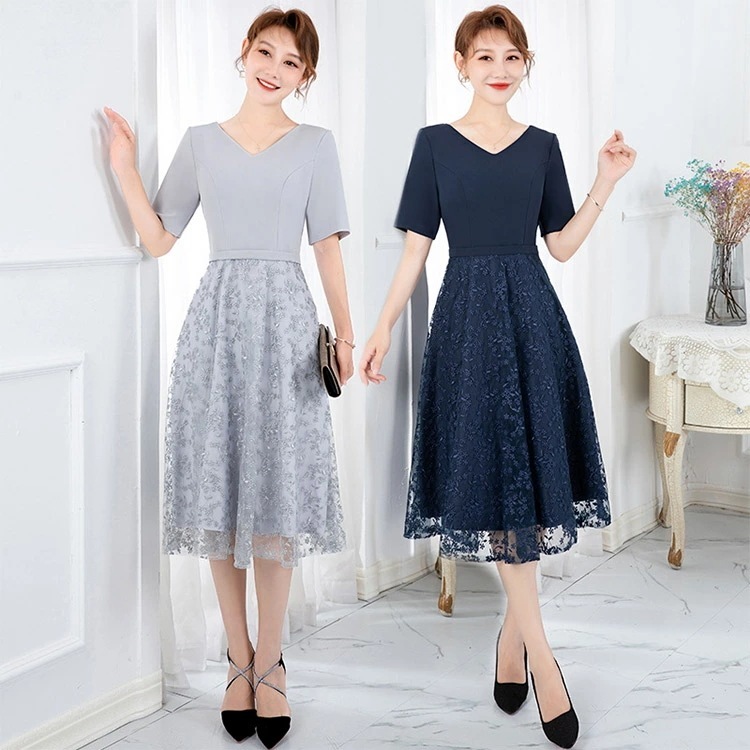 パーティードレス ネイビー 紺色 ミモレ丈 ドレス 30代 40代 結婚式ドレス 袖あり 5分袖 サテンドレス Vネック シンプル フォーマル 二次会ドレス Aライン お呼ばれドレス 黒 ブラック グ