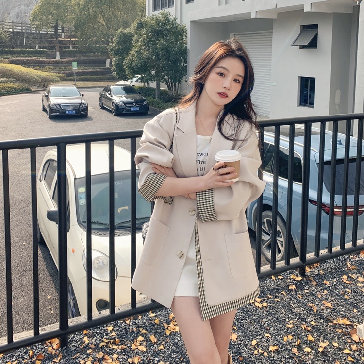 アウター レディース ジャケット テーラードジャケット S　M　L　XL 韓国 ショート丈 袖あり 長袖 かわいい 大人可愛い シンプル カジュアル 大人 おしゃれ お洒落 かっこいい レトロ 大人女