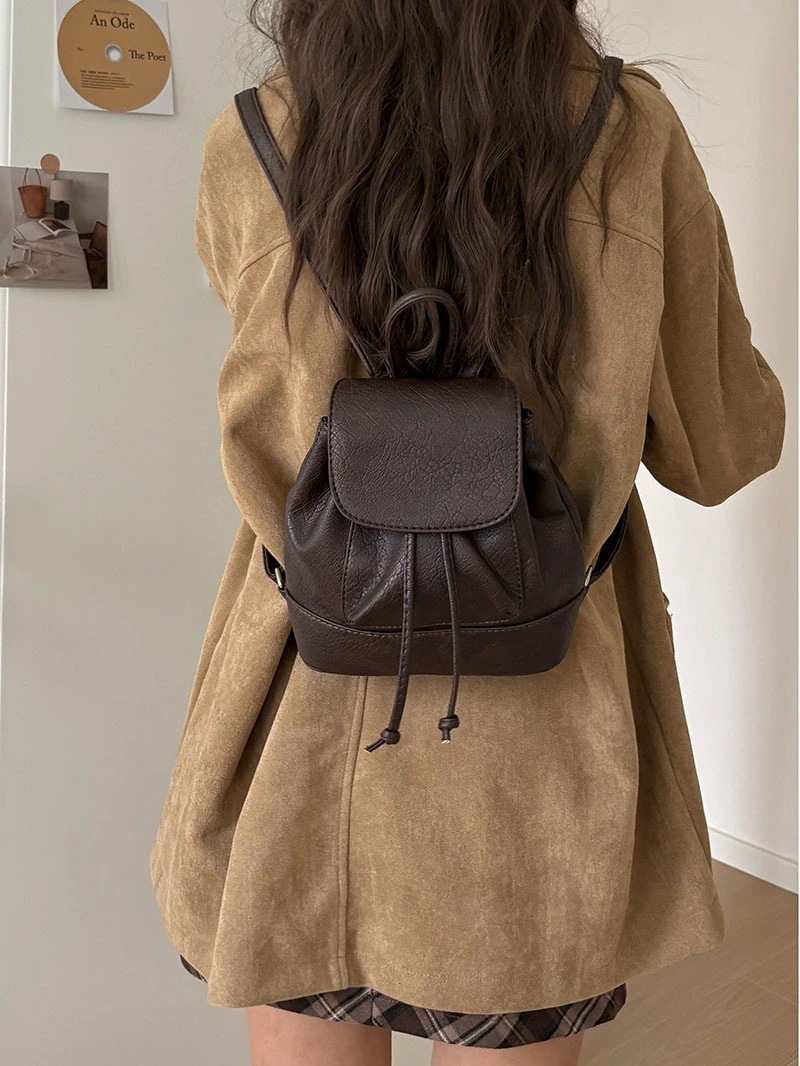 【超お得1つ買うと10個もらえる】メガ割ナップサック ファッション 大学生 クラス ショルダーバッグ 女性 新作 ミニ 小型 リュック アウトドア 旅行 バッグ 通学バッグ