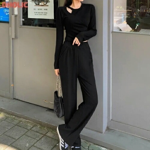 カットショルダーラップ風Tシャツ&パンツSET