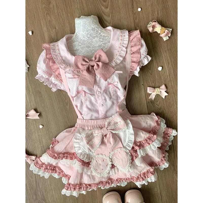 甘くてキュートな女性用夏ツーピースセット：パッチワークの蝶結びのピーターパンカラートップレースのサスペンダースカート