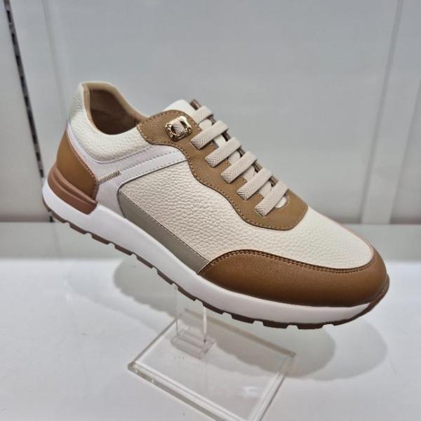 HC11 牛革 メンズ スニーカー Q8W5U61Y339 (45902400)