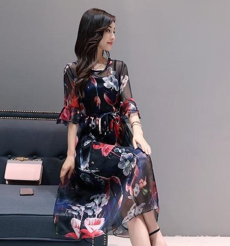 1268．花柄シフォンドレス（ネイビーブルー）