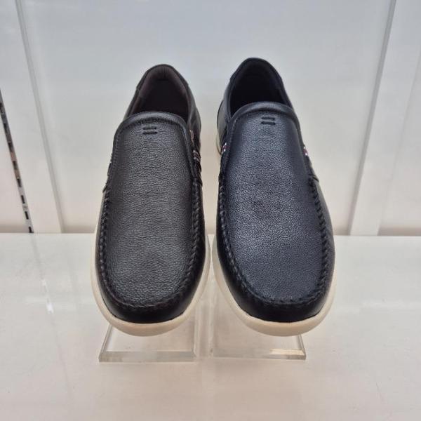 HC11 牛革メンズシューズ G2K9U51A3Z (41109575)