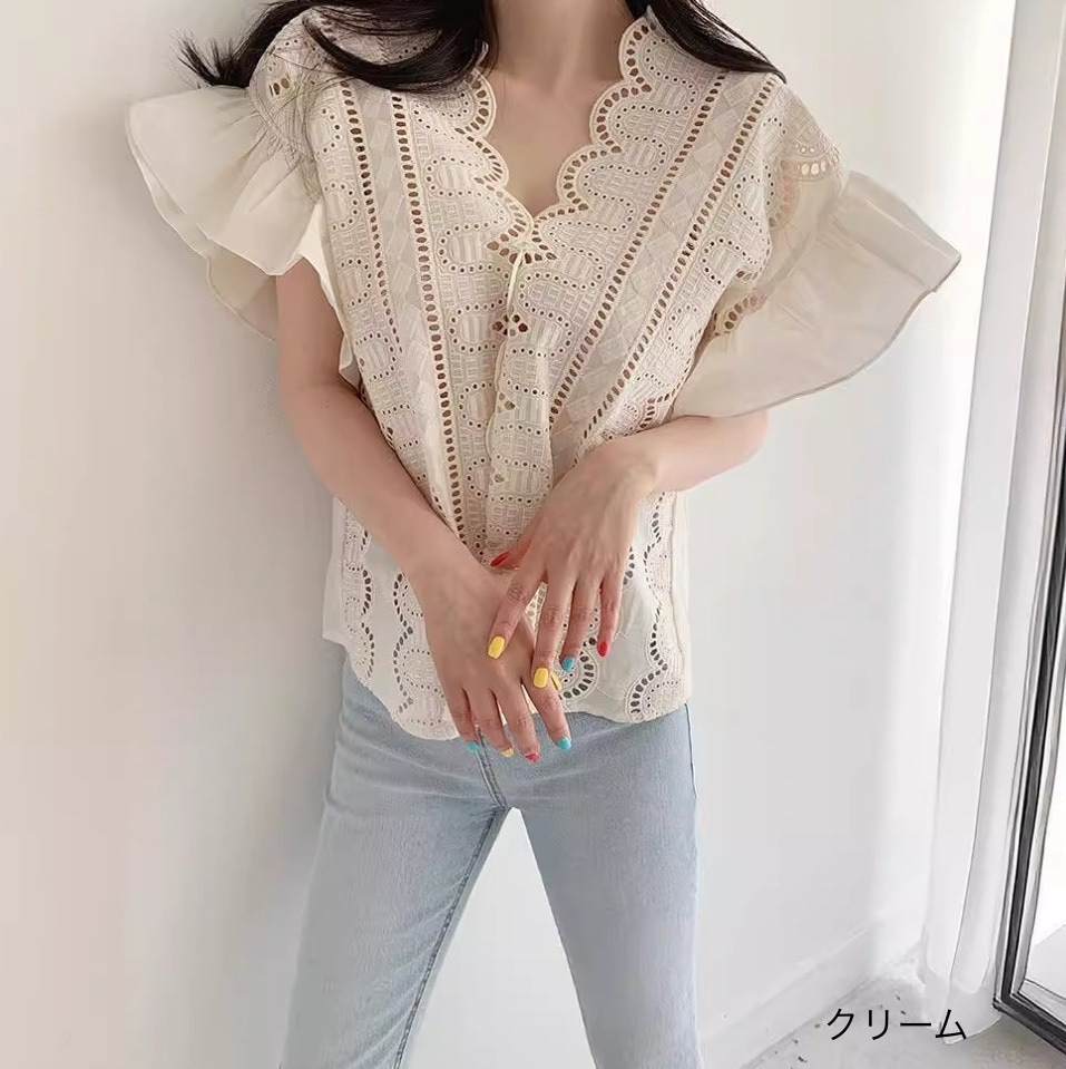 フリル半袖シャツ 半袖ブラウス 刺繍 レース 白 ホワイト クリーム 韓国 レディース オルチャン トップス ボリューム袖 Vネック 胸元 透け感 シースルー 薄手 かわいい 大人可愛い