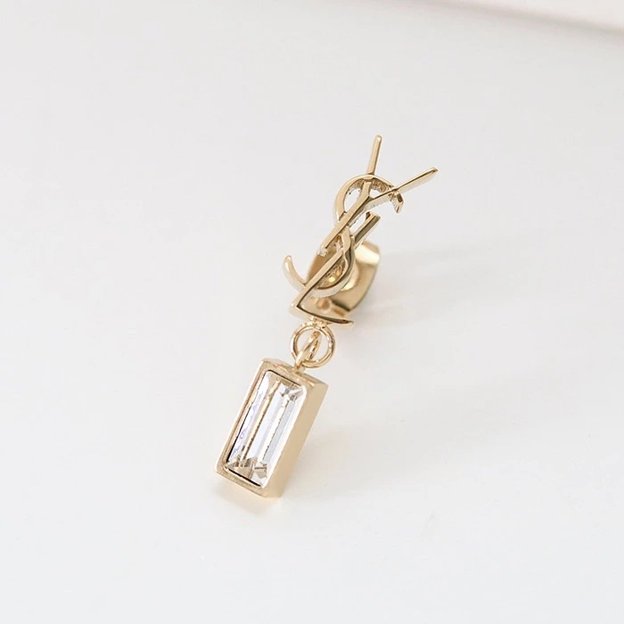 アクセサリー ピアス カサンドラ シングルイヤリング 746624 Y1526 レディース ゴールド 片耳用 ギフト おすすめ 人気