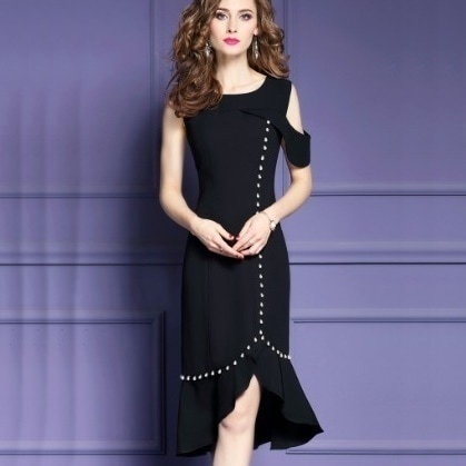 パーティードレス ビーズ ビジュー タイト マーメイド 無地 ブラック ノースリーブ 膝丈 ミディ丈 裾フリル エレガント フェミニン パーティー 結婚式 二次会 お呼ばれ ワンピース フォーマル