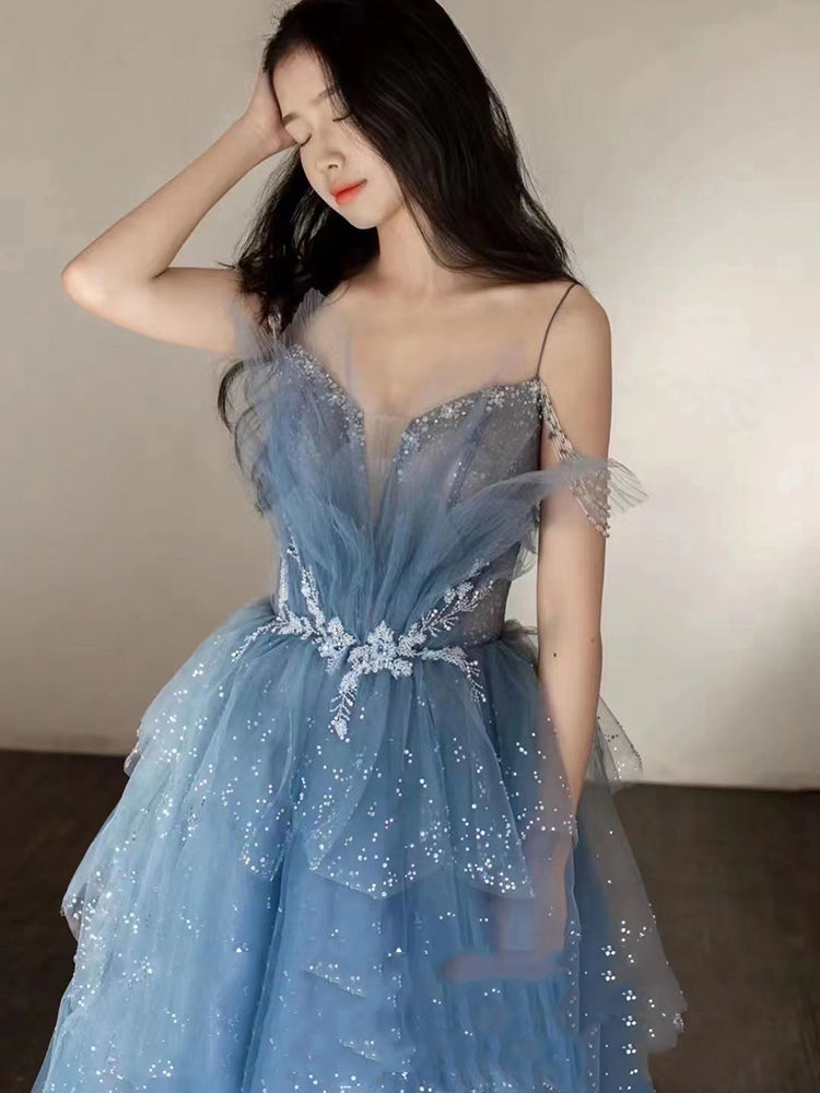 【SALE／55%OFF】 青いイブニングドレスの女性 2024年美術試験成人式司会者 ドレス サイズ:2XL