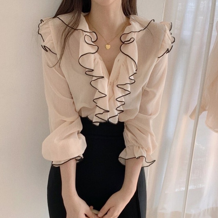 トップス レディース シャツ ブラウス プルオーバー 長袖 ボリューム袖 Vネック フリル 薄手 透け感 かわいい 大人可愛い 上品 きれいめ シンプル カジュアル おしゃれ お洒落 レトロ 大人女子