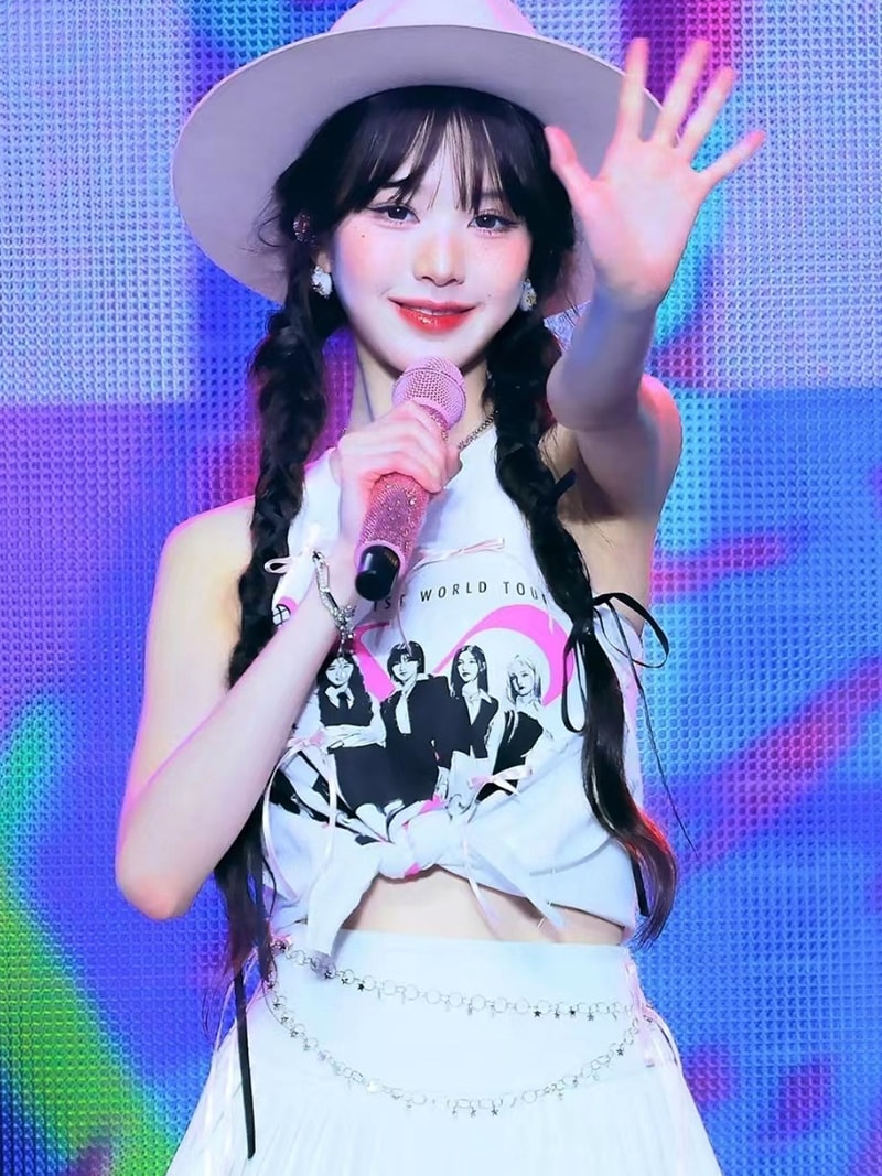 ZhangYuanyings演奏女性の夏のベストtシャツプリーツスカートダンスパフォーマンス 4,936円