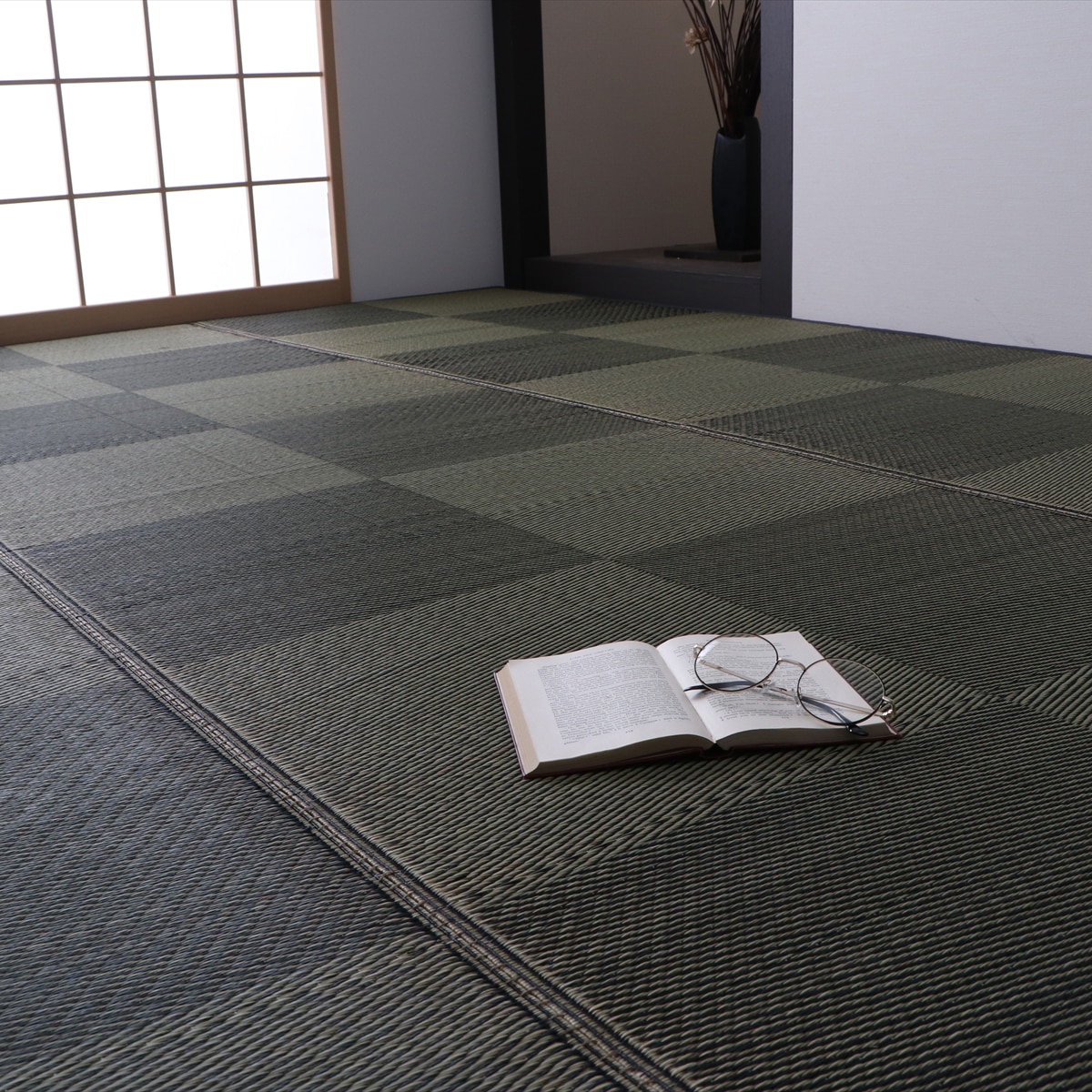 【I】【代引不可】イケヒコ 国産い草 上敷き DXノア ブラック 174×261cm(江戸間3畳) 和モダン 抗菌防臭 ラグ カーペット 4130110【北海道・沖縄・離島