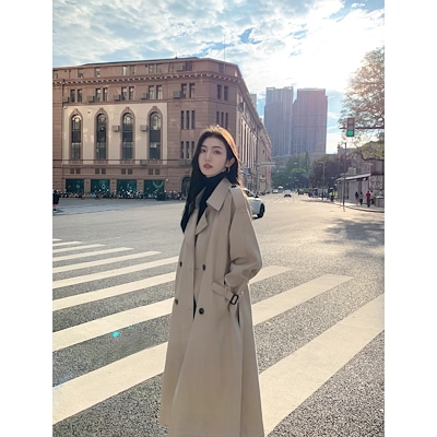 MULVANカーキ色のミディアムコート女性はゆったりとしていて高級感があります