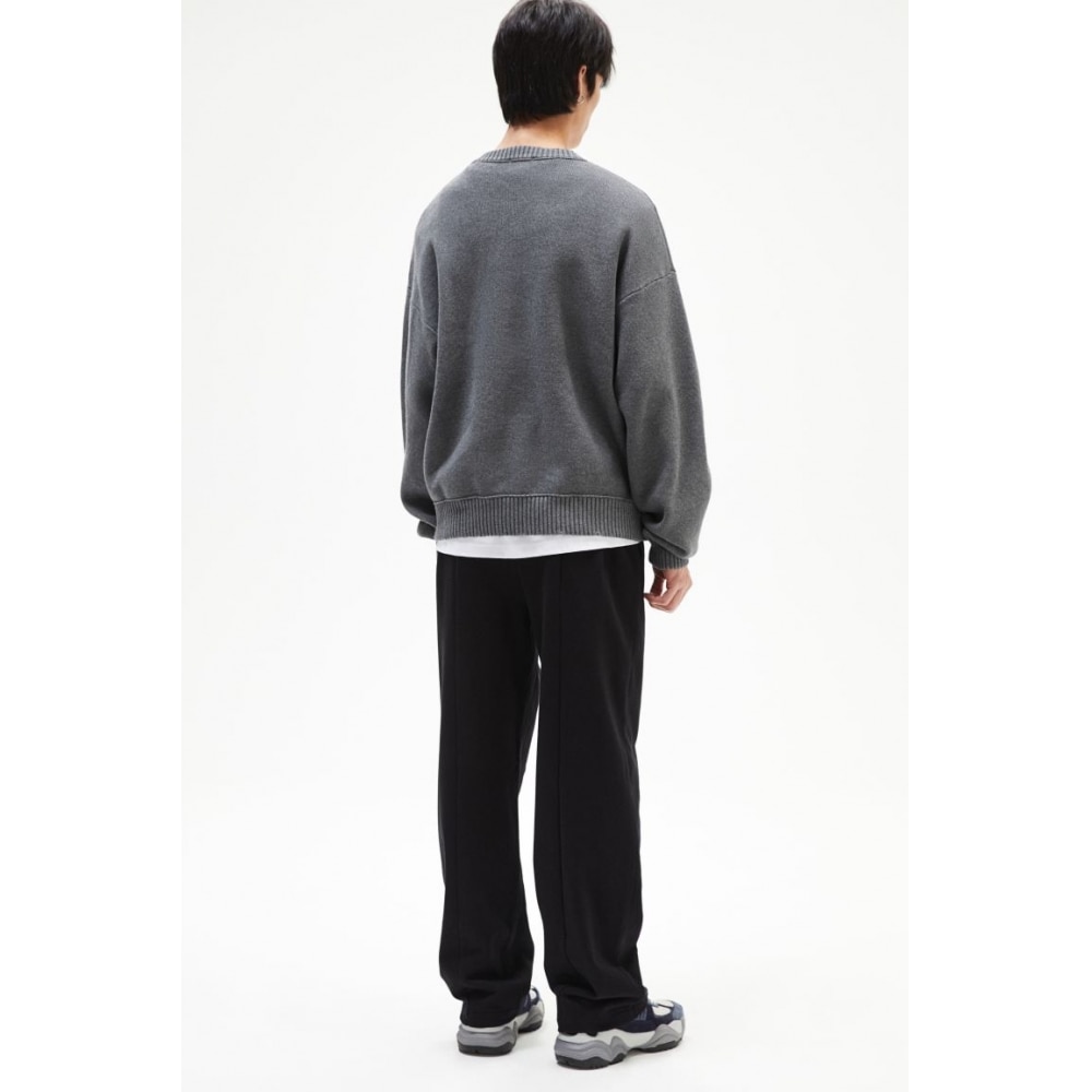 H&M ルーズフィットスウェットパンツブラック 7,541円