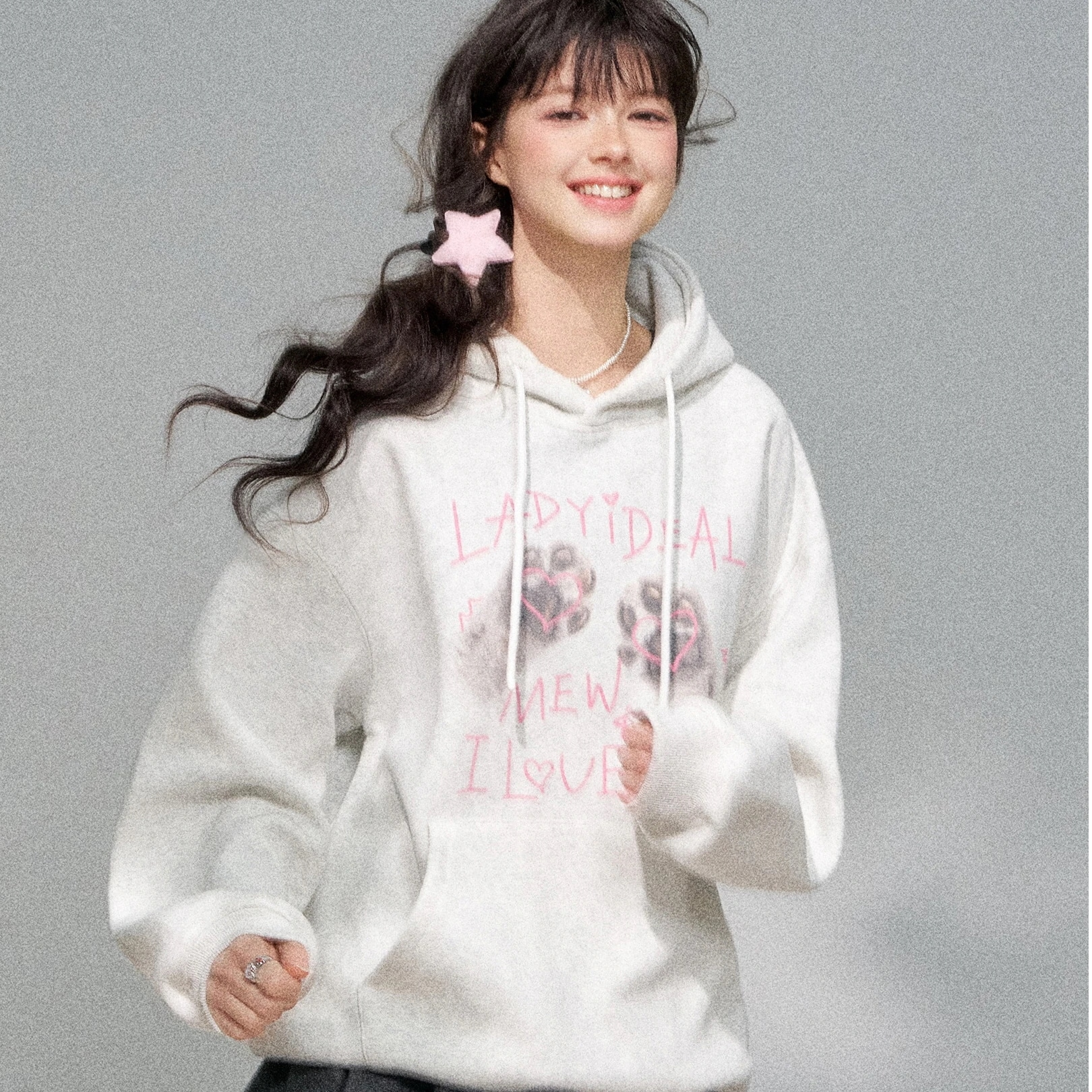 2025秋冬トップス 普段使い 韓国風長袖レトロパーカーカジュアルルーズファッション系ゆったり大人っぽかわいいレディースフード付き羽織りサイズきれいめシルエットトレーナー 大学生通学高校 4,606円